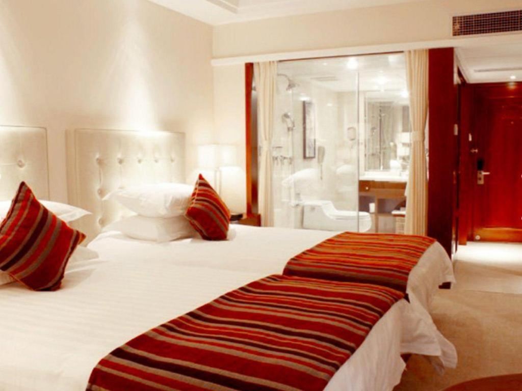 นิว เซนจูรี่ หนิงโป โฮเต็ล Hotel หนิงป่อ ภายนอก รูปภาพ